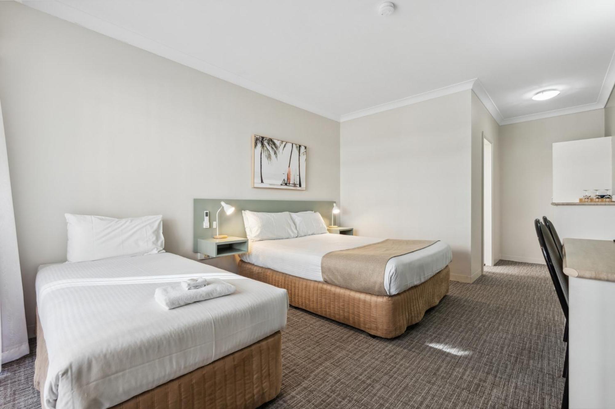 Econo Lodge Dockside Glenelg Adelaide Bagian luar foto